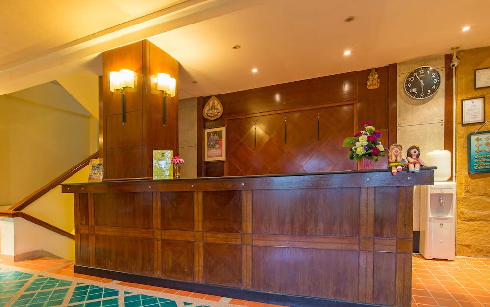 Krabi City Seaview Hotel Extérieur photo