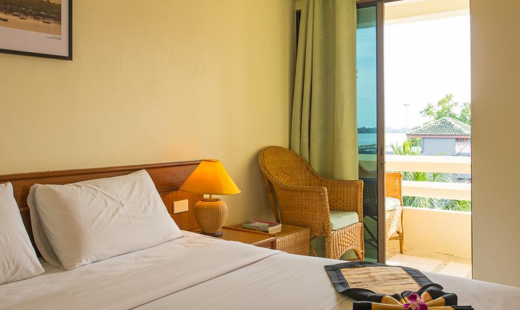 Krabi City Seaview Hotel Extérieur photo