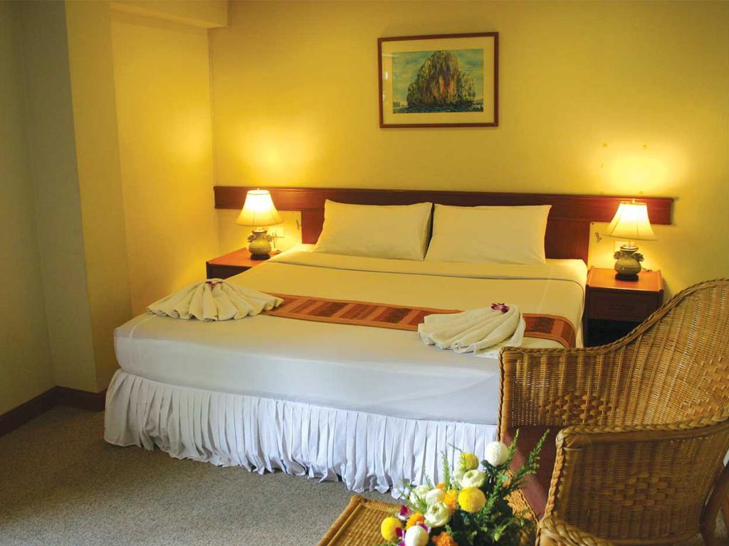 Krabi City Seaview Hotel Extérieur photo