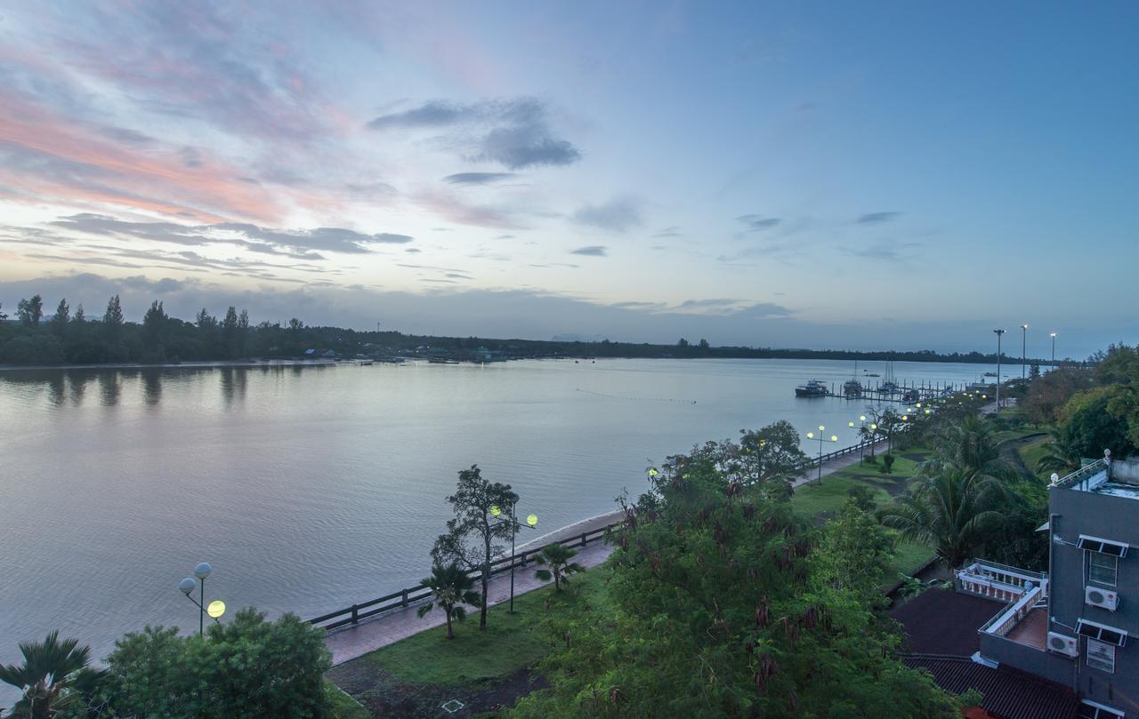 Krabi City Seaview Hotel Extérieur photo